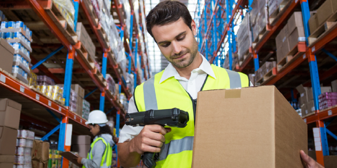 img_1080x540_warehouse-employee-scanning-box